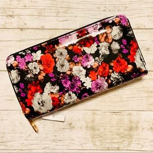 NWOT Floral Zip Around Wallet